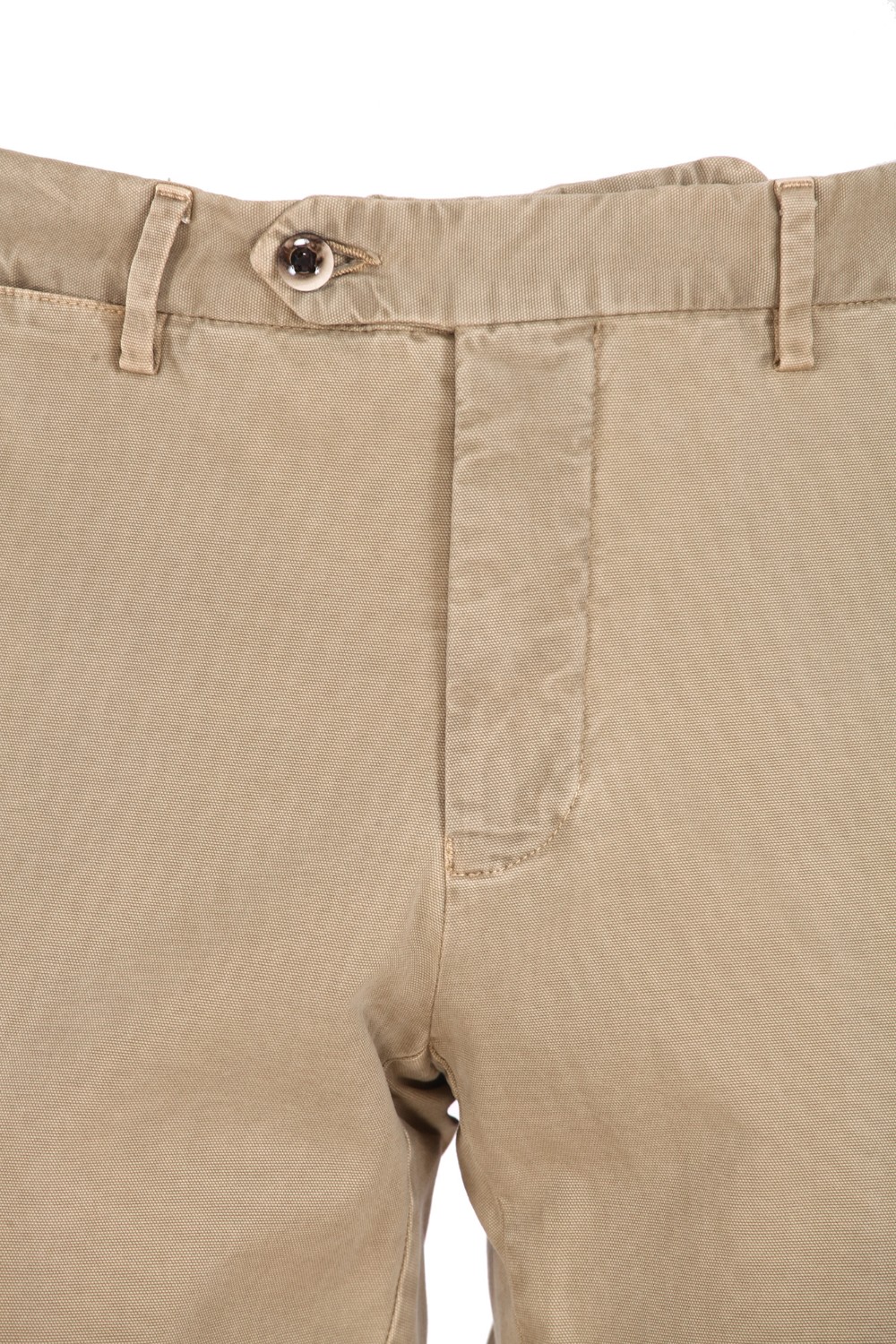 shop GERMANO Saldi Pantalone: Germano pantalone in cotone.
Drop 6.
Chiusura con zip e bottone sovrapposto.
Regular fit.
Composizione: 97% cotone 3% elastan.
Made in Italy.. 524 59J2-426 number 5532272
